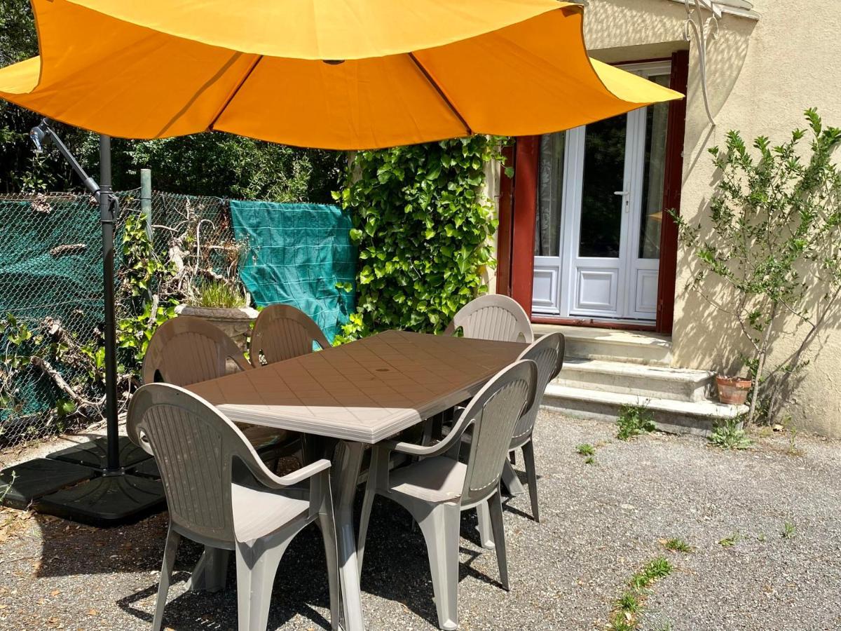 Appartement F3 De 60 M² Au Rez De Chaussee D'Une Villa Vezenobres 外观 照片