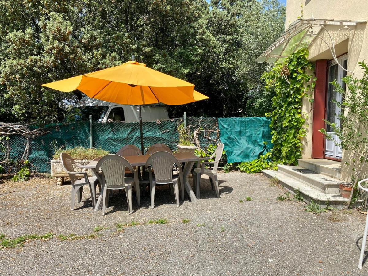 Appartement F3 De 60 M² Au Rez De Chaussee D'Une Villa Vezenobres 外观 照片